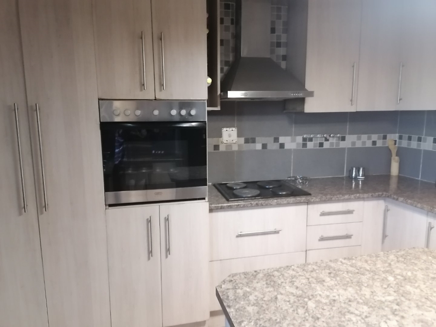 3 Bedroom Property for Sale in Mangaung Free State
